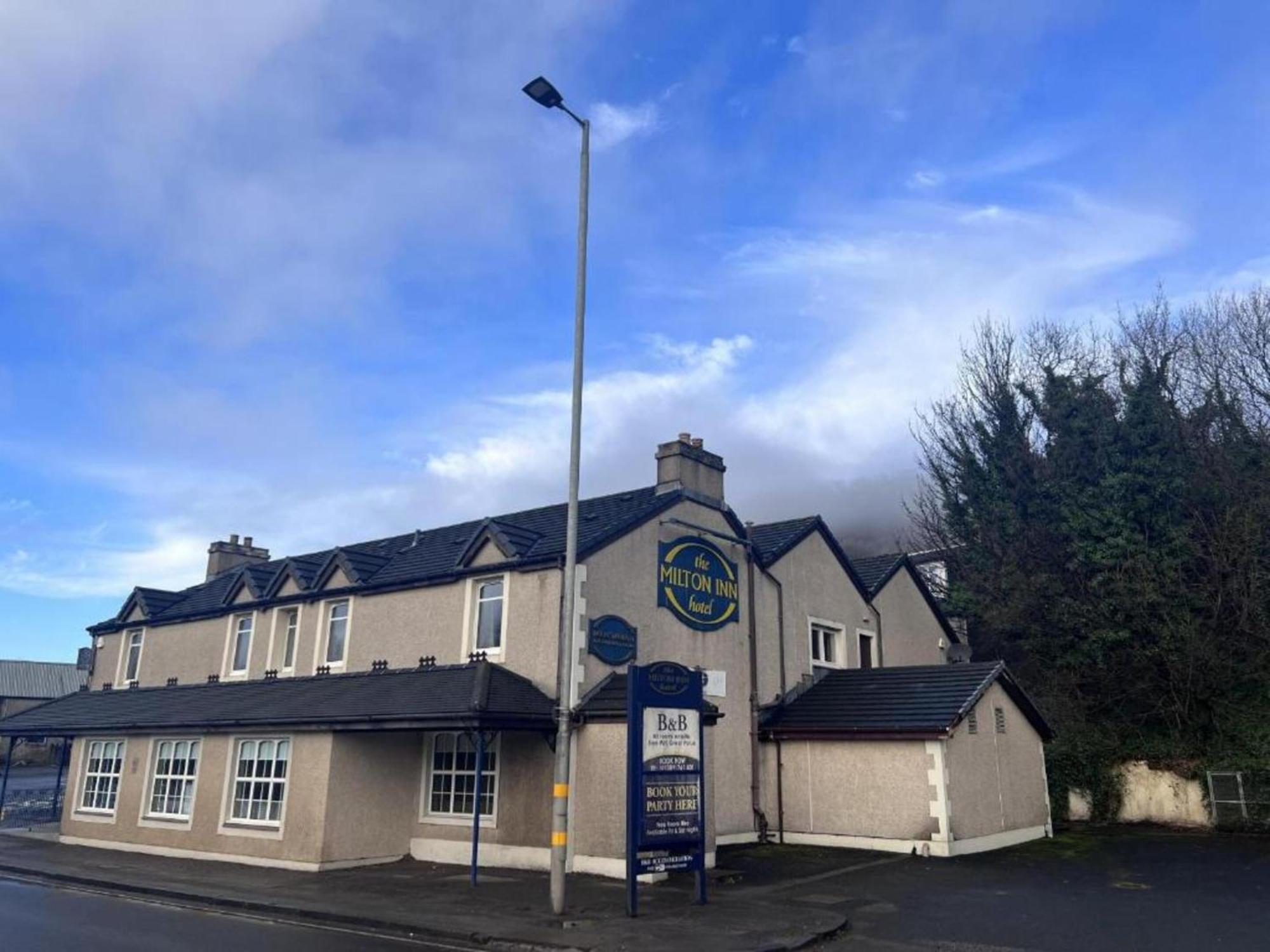 Lochway Hotel Dumbarton Exterior photo