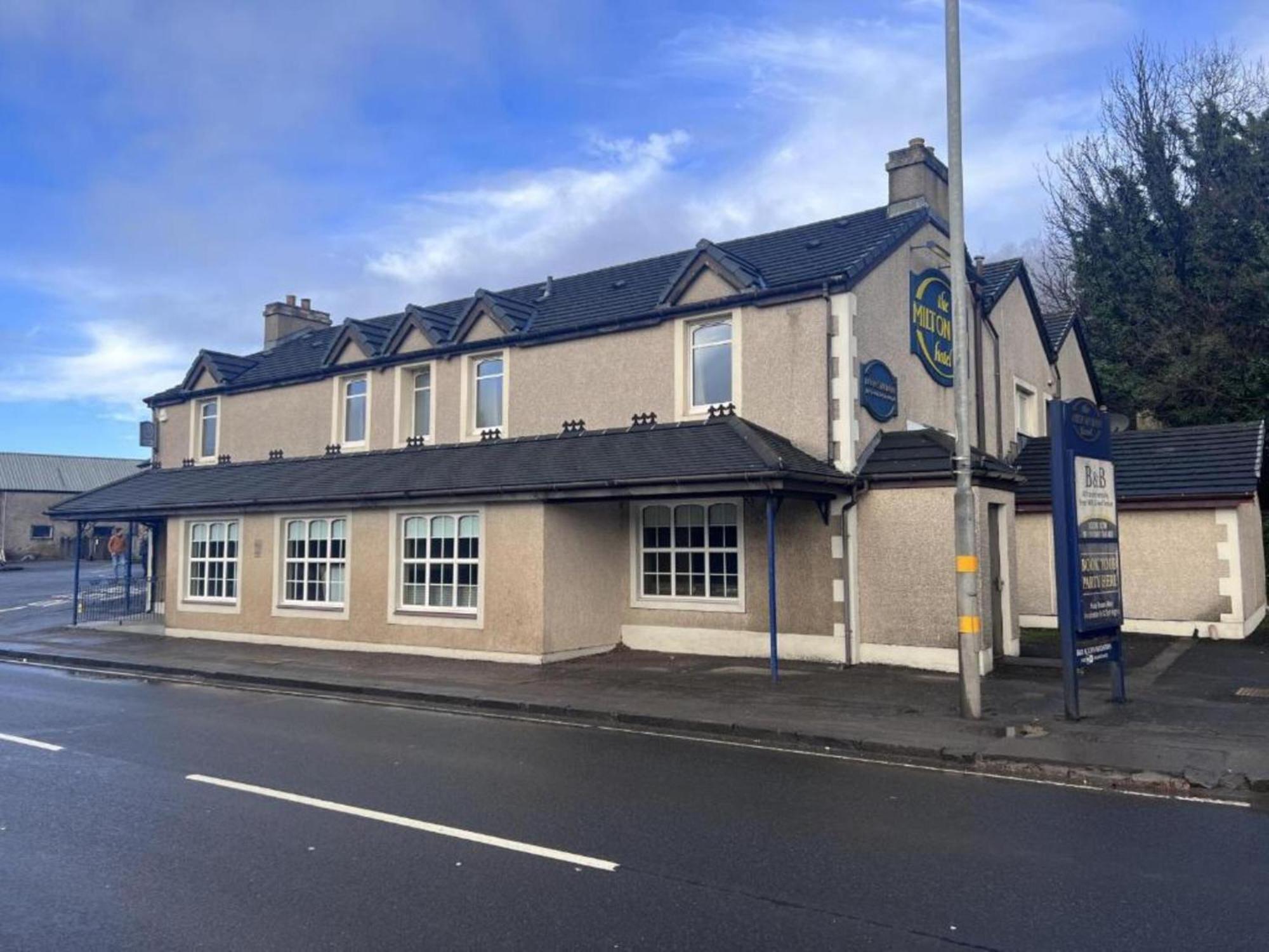 Lochway Hotel Dumbarton Exterior photo